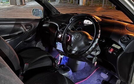 Toyota Vitz, 2002 год, 350 000 рублей, 6 фотография