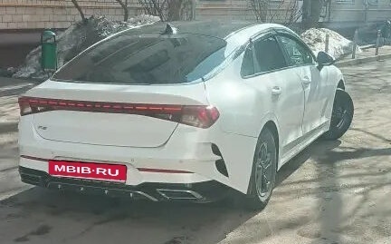 KIA K5, 2021 год, 2 100 000 рублей, 1 фотография