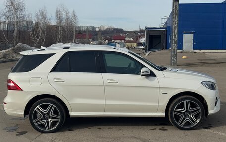 Mercedes-Benz M-Класс, 2012 год, 2 290 000 рублей, 4 фотография