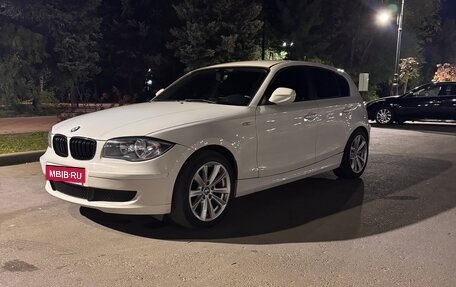 BMW 1 серия, 2009 год, 750 000 рублей, 4 фотография