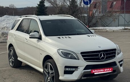 Mercedes-Benz M-Класс, 2012 год, 2 290 000 рублей, 3 фотография