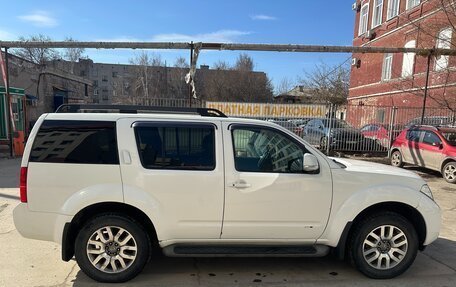 Nissan Pathfinder, 2012 год, 1 570 000 рублей, 2 фотография