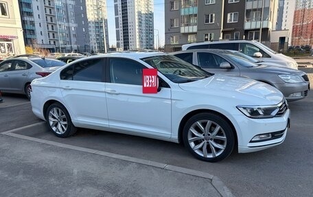 Volkswagen Passat B8 рестайлинг, 2016 год, 1 700 000 рублей, 2 фотография