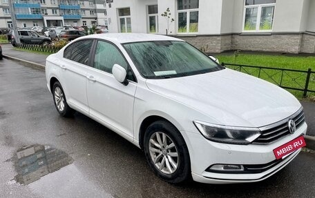 Volkswagen Passat B8 рестайлинг, 2016 год, 1 700 000 рублей, 9 фотография