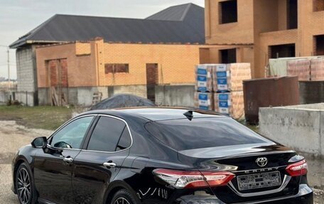 Toyota Camry, 2019 год, 1 850 000 рублей, 2 фотография