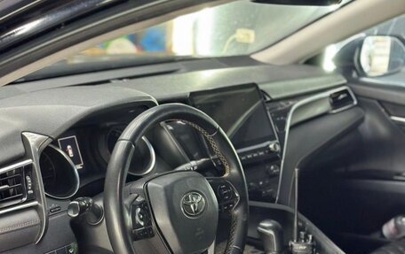 Toyota Camry, 2019 год, 1 850 000 рублей, 4 фотография