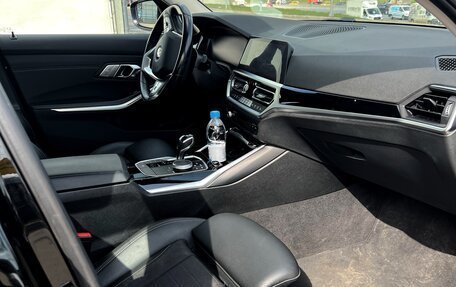 BMW 3 серия, 2020 год, 3 200 000 рублей, 13 фотография