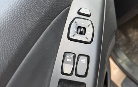 Hyundai ix35 I рестайлинг, 2013 год, 1 100 000 рублей, 10 фотография