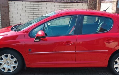 Peugeot 207 I, 2010 год, 550 000 рублей, 3 фотография