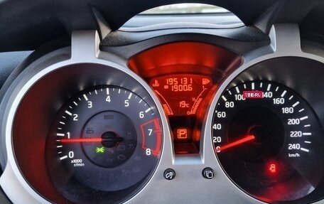 Nissan Juke II, 2012 год, 900 000 рублей, 9 фотография