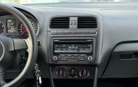 Volkswagen Polo VI (EU Market), 2010 год, 490 000 рублей, 19 фотография