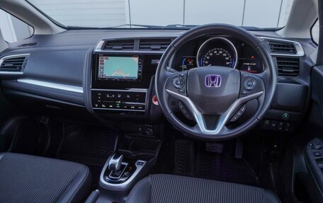 Honda Fit III, 2018 год, 1 219 000 рублей, 9 фотография