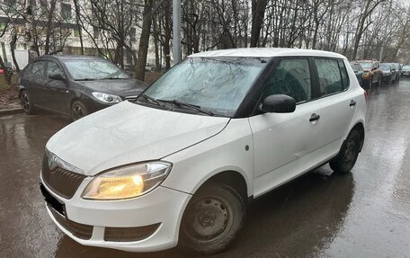 Skoda Fabia II, 2008 год, 255 000 рублей, 2 фотография