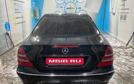 Mercedes-Benz E-Класс, 2004 год, 990 000 рублей, 6 фотография