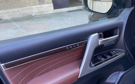 Toyota Land Cruiser 200, 2020 год, 10 500 000 рублей, 7 фотография