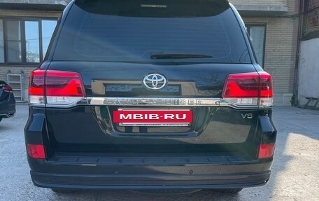 Toyota Land Cruiser 200, 2020 год, 10 500 000 рублей, 3 фотография