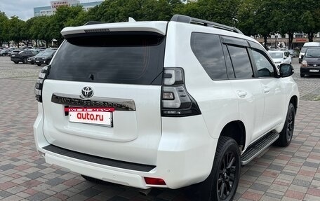 Toyota Land Cruiser Prado 150 рестайлинг 2, 2021 год, 5 600 000 рублей, 4 фотография
