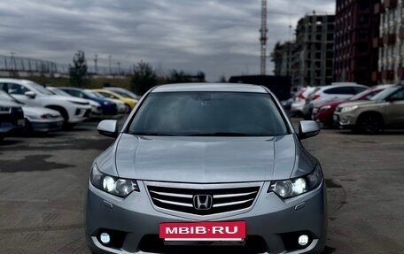 Honda Accord VIII рестайлинг, 2011 год, 980 000 рублей, 2 фотография