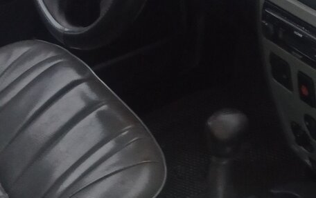 Renault Logan I, 2006 год, 200 000 рублей, 10 фотография