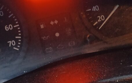 Renault Logan I, 2006 год, 200 000 рублей, 9 фотография