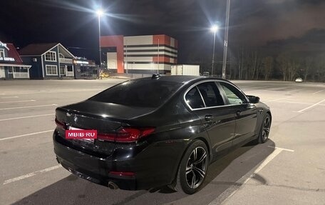 BMW 5 серия, 2019 год, 1 800 000 рублей, 2 фотография