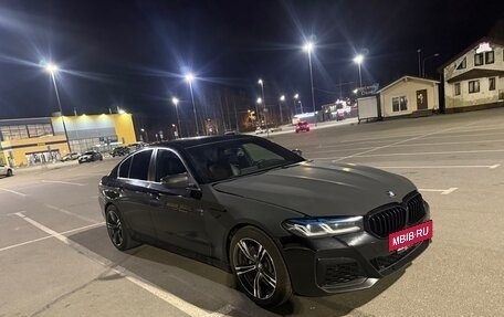 BMW 5 серия, 2019 год, 1 800 000 рублей, 4 фотография