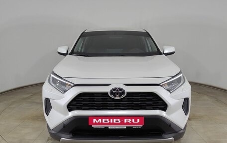 Toyota RAV4, 2021 год, 2 890 000 рублей, 2 фотография