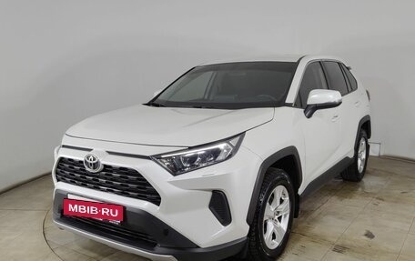 Toyota RAV4, 2021 год, 2 890 000 рублей, 3 фотография