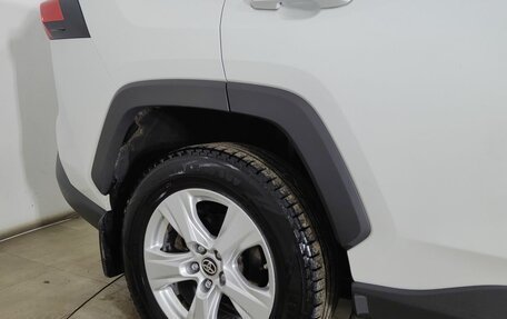 Toyota RAV4, 2021 год, 2 890 000 рублей, 20 фотография