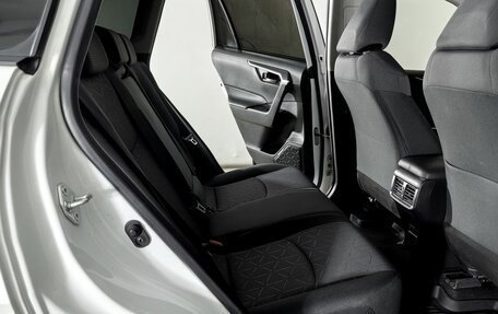 Toyota RAV4, 2021 год, 2 890 000 рублей, 13 фотография