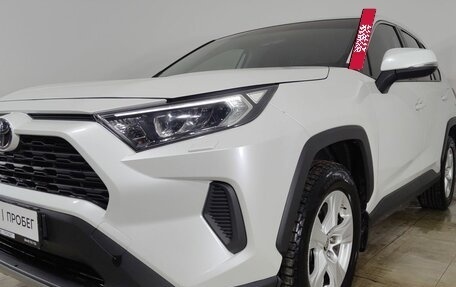 Toyota RAV4, 2021 год, 2 890 000 рублей, 18 фотография