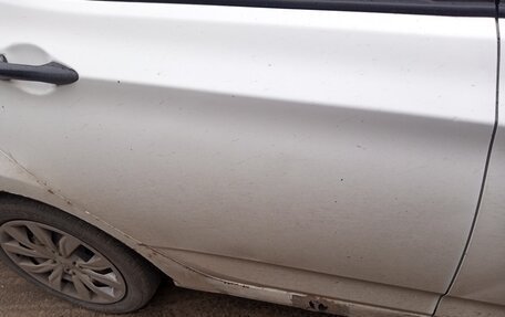 Hyundai Solaris II рестайлинг, 2015 год, 500 000 рублей, 2 фотография