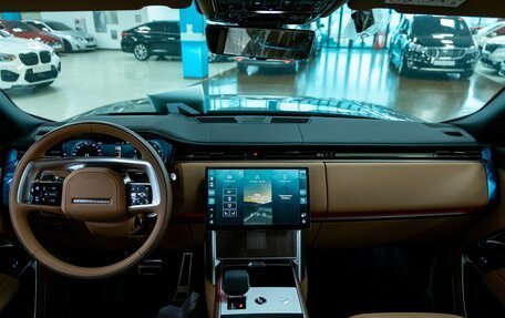 Land Rover Range Rover IV рестайлинг, 2025 год, 30 250 000 рублей, 11 фотография