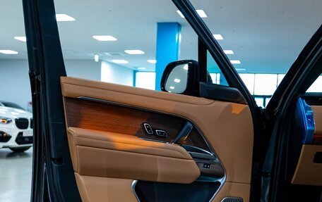 Land Rover Range Rover IV рестайлинг, 2025 год, 30 250 000 рублей, 15 фотография