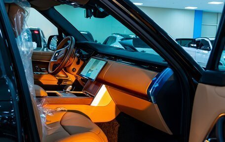 Land Rover Range Rover IV рестайлинг, 2025 год, 30 250 000 рублей, 13 фотография