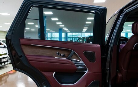 Land Rover Range Rover IV рестайлинг, 2025 год, 30 250 000 рублей, 19 фотография