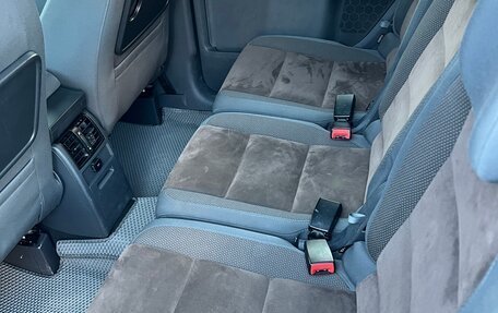 Volkswagen Touran III, 2011 год, 1 350 000 рублей, 9 фотография