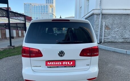 Volkswagen Touran III, 2011 год, 1 350 000 рублей, 6 фотография