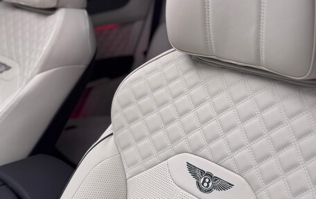 Bentley Bentayga I, 2022 год, 24 555 556 рублей, 9 фотография