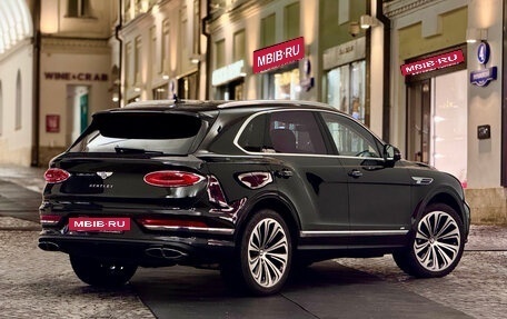 Bentley Bentayga I, 2022 год, 24 555 556 рублей, 14 фотография