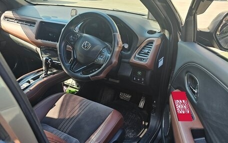 Honda Vezel, 2019 год, 2 380 000 рублей, 4 фотография