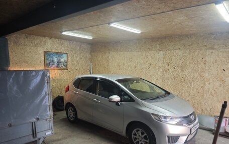 Honda Fit III, 2013 год, 950 000 рублей, 2 фотография