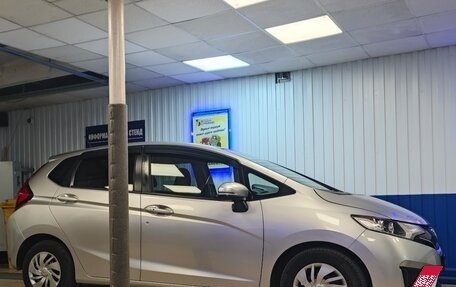 Honda Fit III, 2013 год, 950 000 рублей, 3 фотография