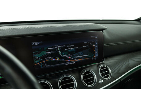 Mercedes-Benz E-Класс, 2018 год, 3 200 000 рублей, 18 фотография