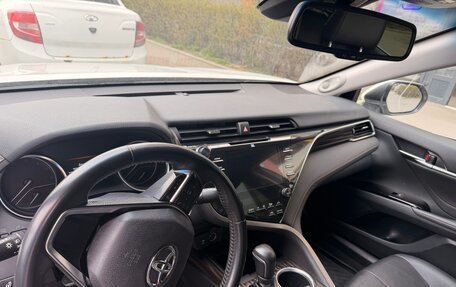 Toyota Camry, 2018 год, 2 750 000 рублей, 6 фотография