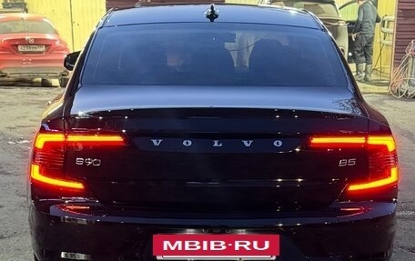 Volvo S90 II рестайлинг, 2021 год, 4 500 000 рублей, 6 фотография