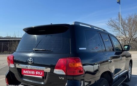 Toyota Land Cruiser 200, 2014 год, 4 990 000 рублей, 8 фотография