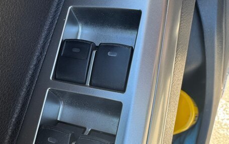 Toyota Land Cruiser 200, 2014 год, 4 990 000 рублей, 23 фотография