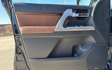 Toyota Land Cruiser 200, 2014 год, 4 990 000 рублей, 39 фотография