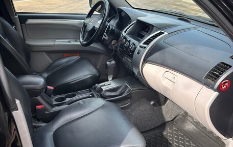 Mitsubishi Pajero Sport II рестайлинг, 2010 год, 1 800 000 рублей, 7 фотография